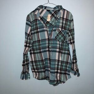 Women’s Medium Blue Button Down Flannel